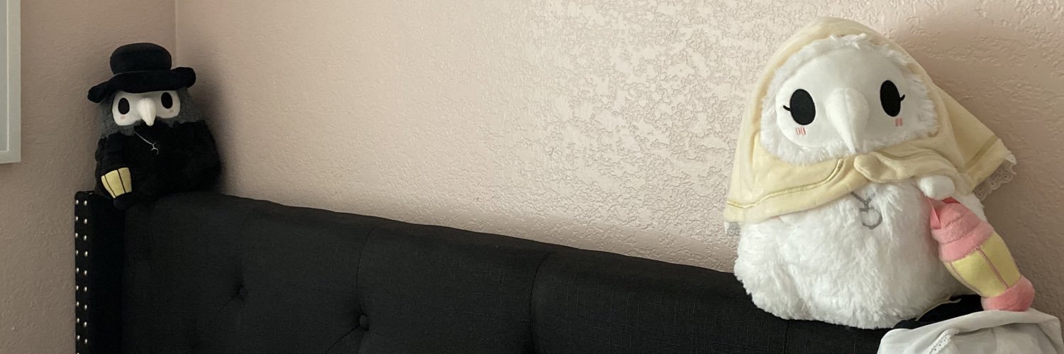 queenine13's profile banner image