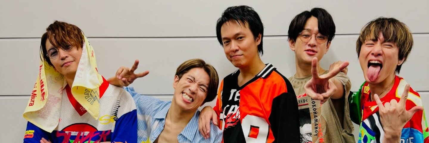 akamay's profile banner image