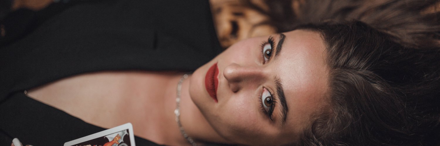 itsdallya's profile banner image