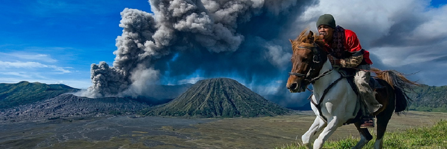 Discover_INA's profile banner image