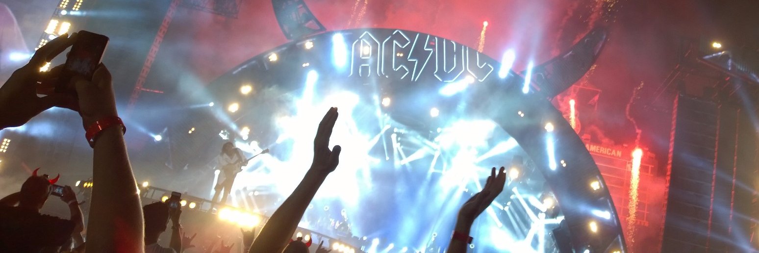 grably3's profile banner image