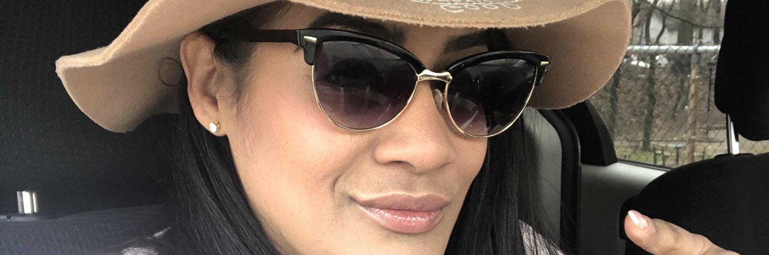 Queenrosemami's profile banner image