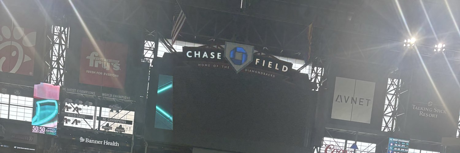 rubertoe_'s profile banner image