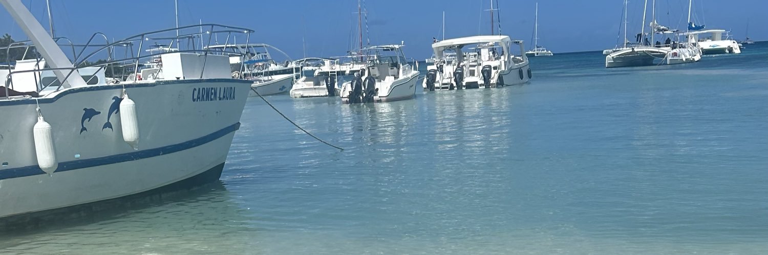 𝕄𝕚𝕤𝕤 𝔸𝕥𝕠𝕞𝕚𝕔 banner