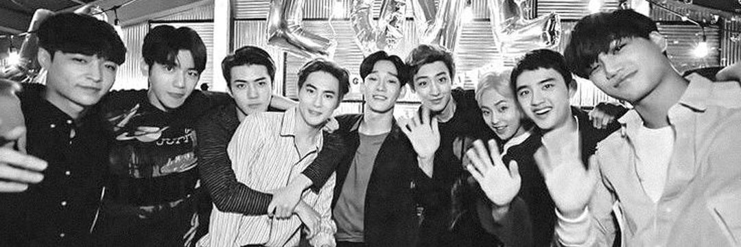 chenlaystial's profile banner image