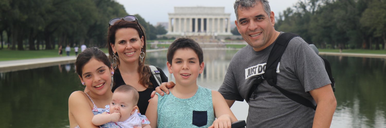 Alejandro Chavez 💡 banner