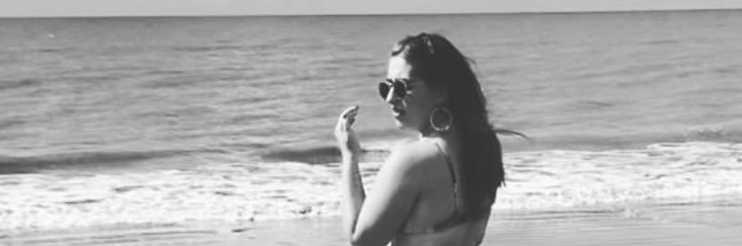 laralagee's profile banner image