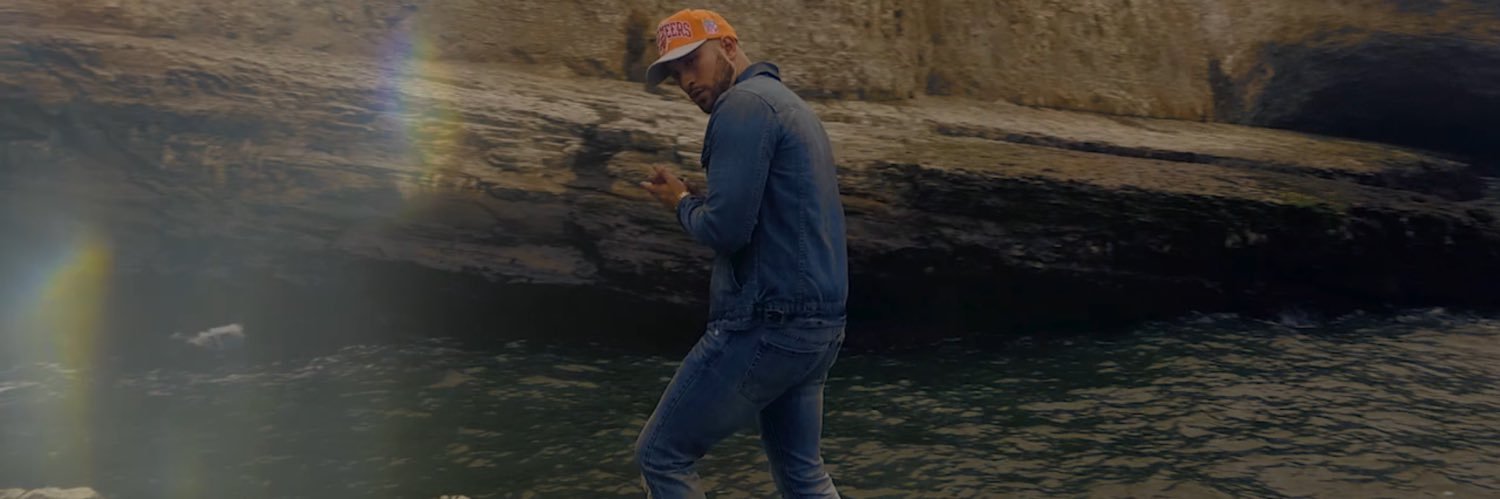 itsVINCENTJay's profile banner image