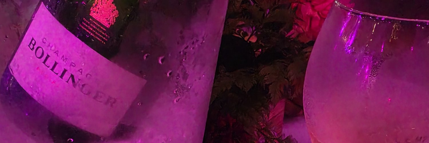 NicheWeekes's profile banner image