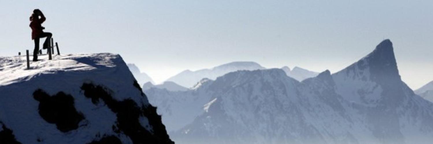 Rbulfon's profile banner image