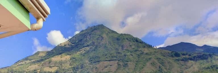 La flaca de lentes banner