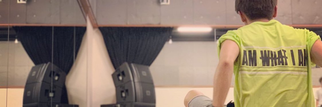 sinn__yu's profile banner image