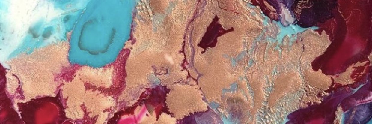 D banner