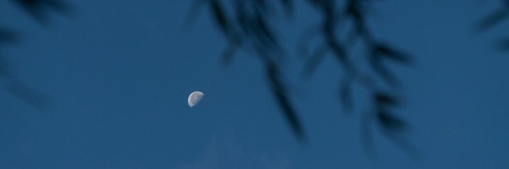 liuvipcom's profile banner image