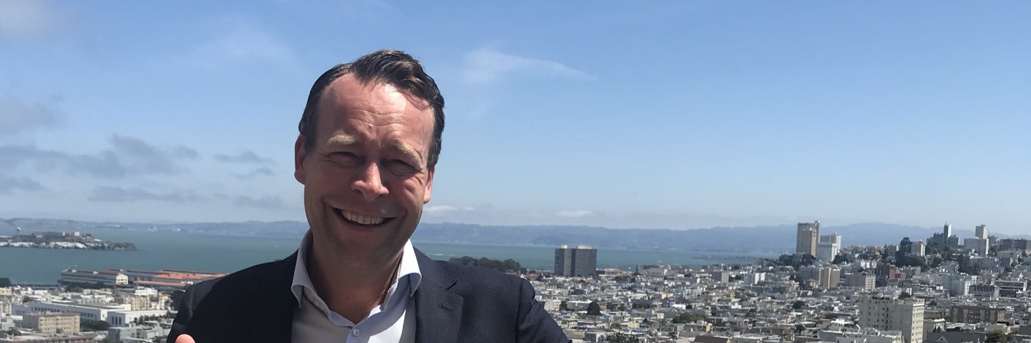 Semlitsch's profile banner image