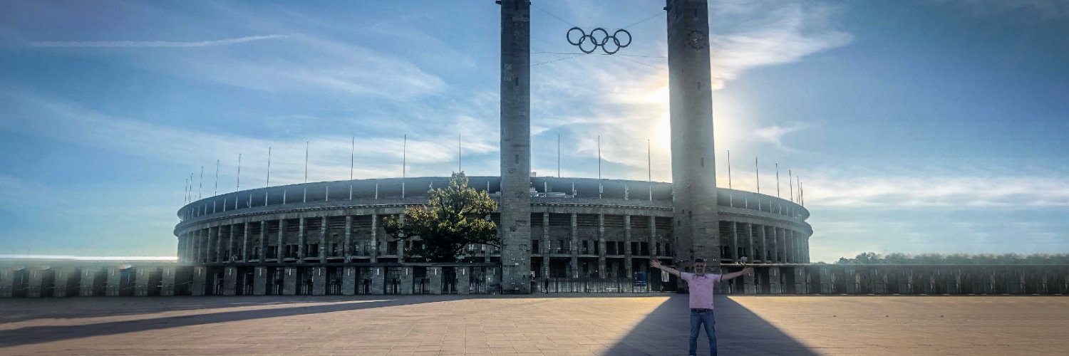 López Chau MD banner