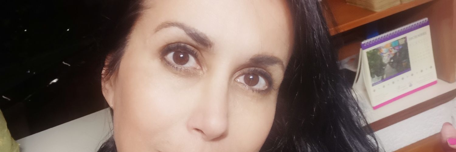 María banner