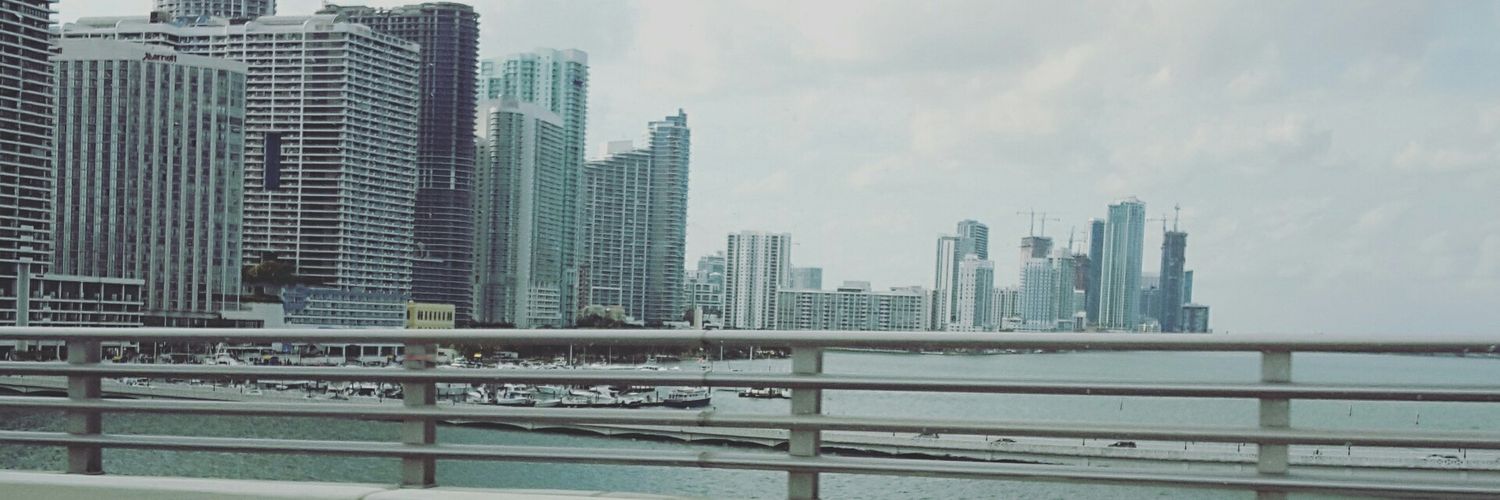 laumiami's profile banner image