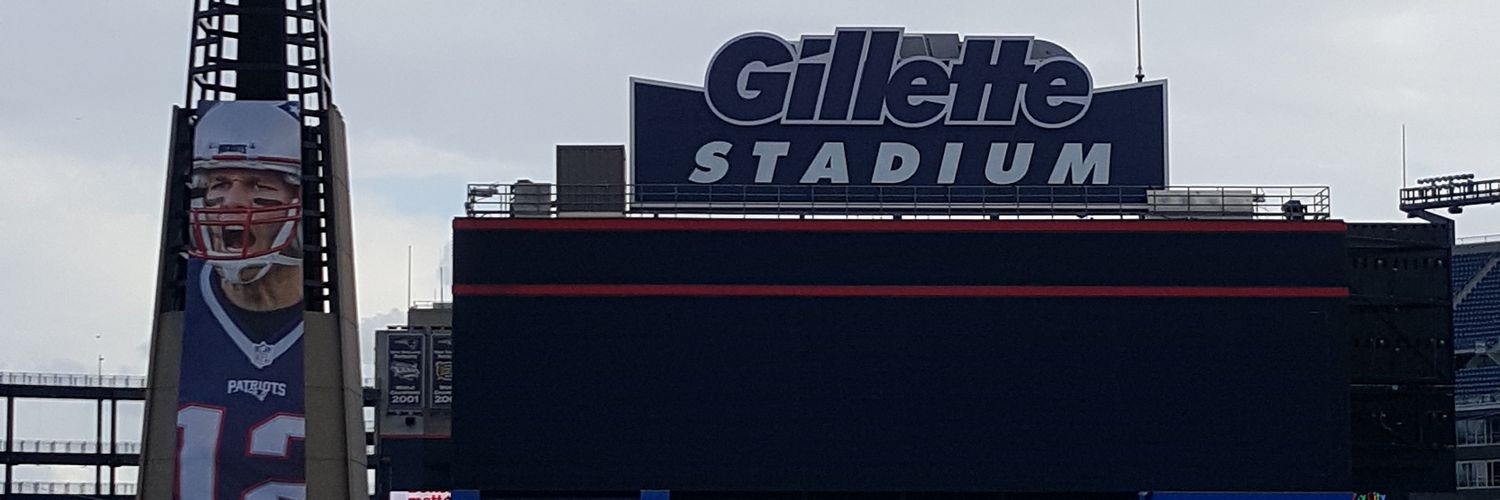 Kellyeli19's profile banner image