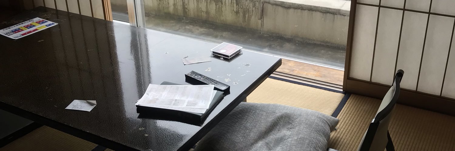 🚰·̫🚰 ployjm.bsky.social banner