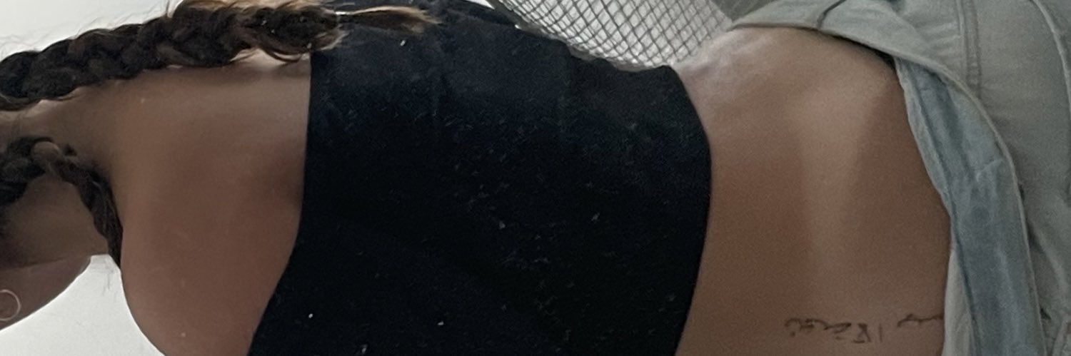 beaatriscoms's profile banner image