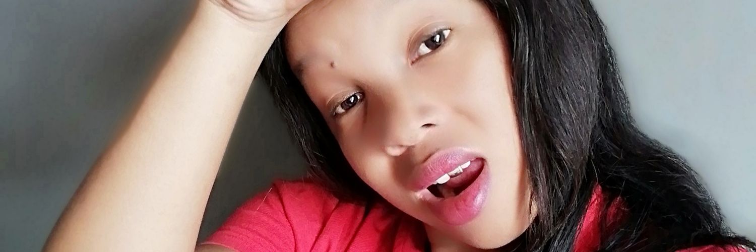 kholozanele's profile banner image
