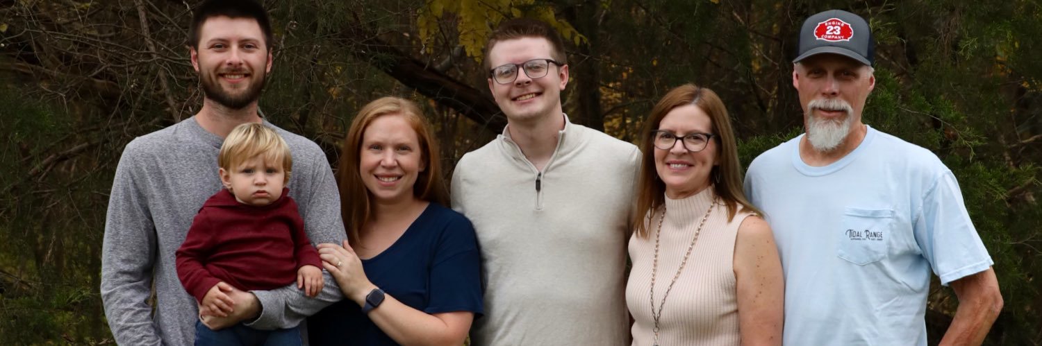 lcnaylor00's profile banner image