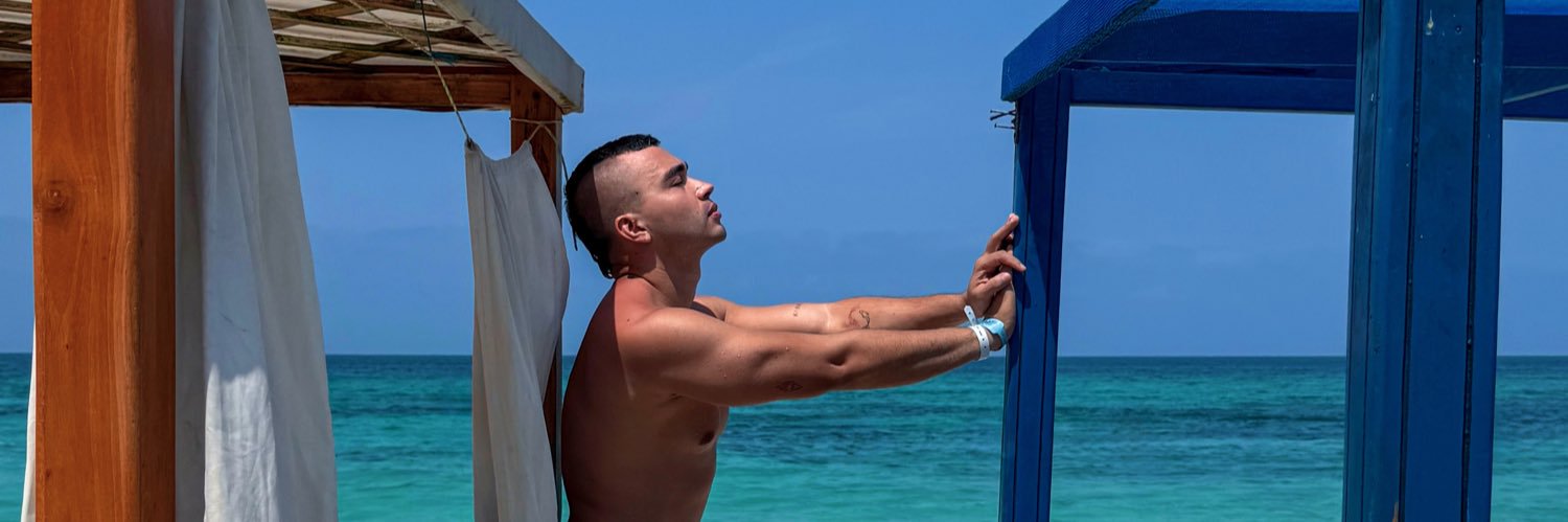 alejoLopezArias's profile banner image