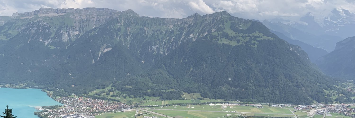 Laur_bor's profile banner image