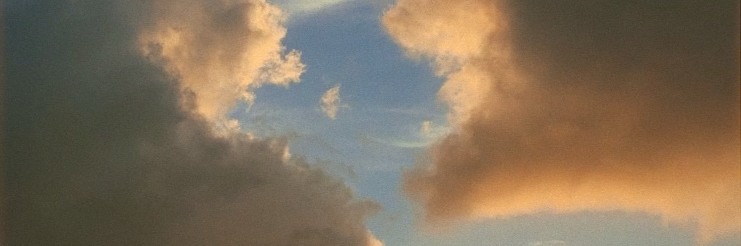 mikraee's profile banner image