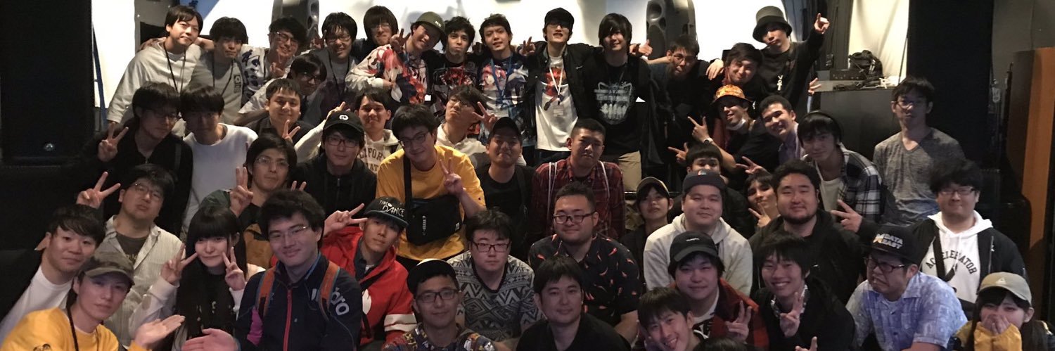 umeuver's profile banner image