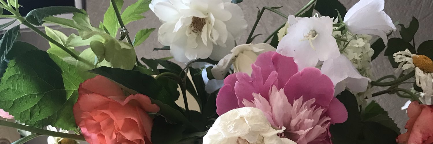 mag_margo's profile banner image