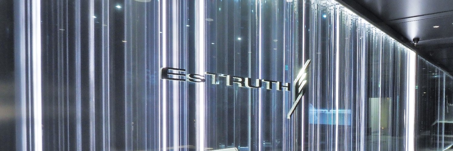 estruth's profile banner image