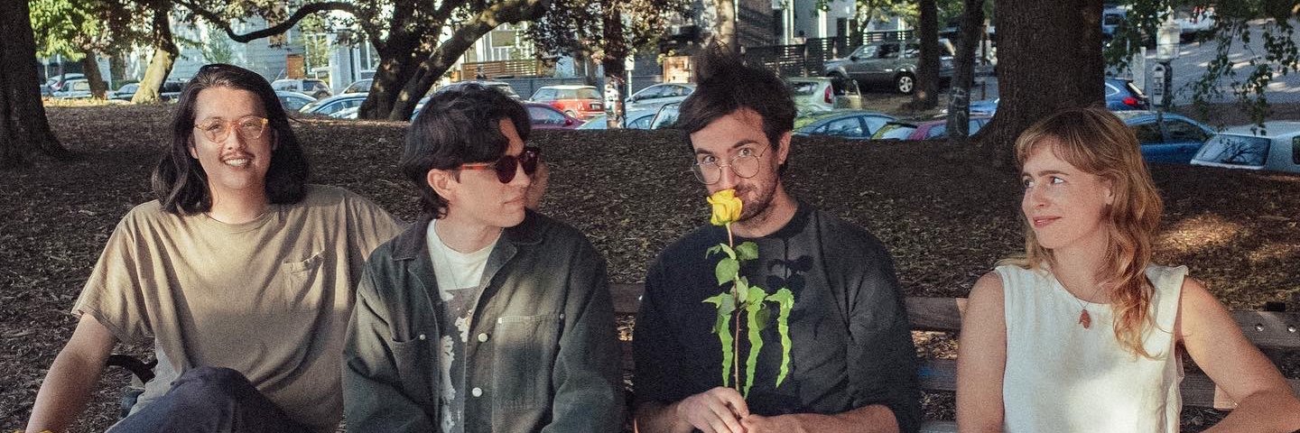 𝑽𝑬𝑹𝑺𝑰𝑵𝑮 banner