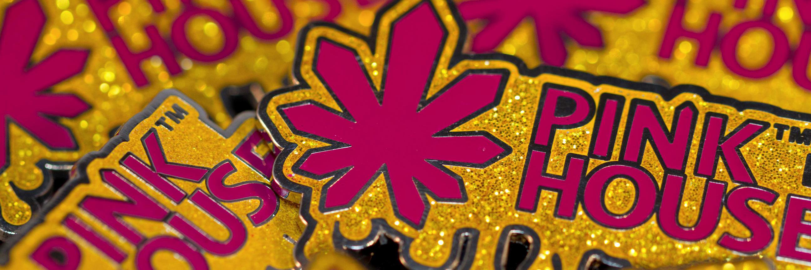 PinkHouseBlooms's profile banner image