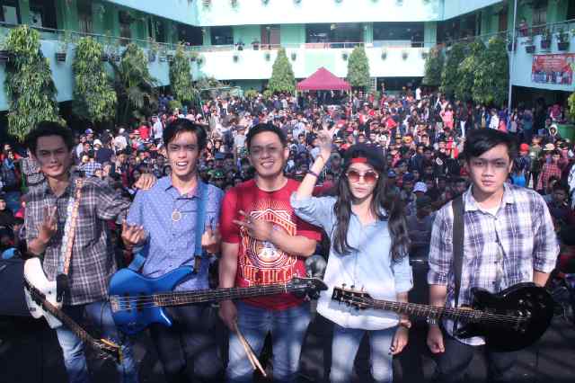 PRAHISTORIC OFFICIAL banner