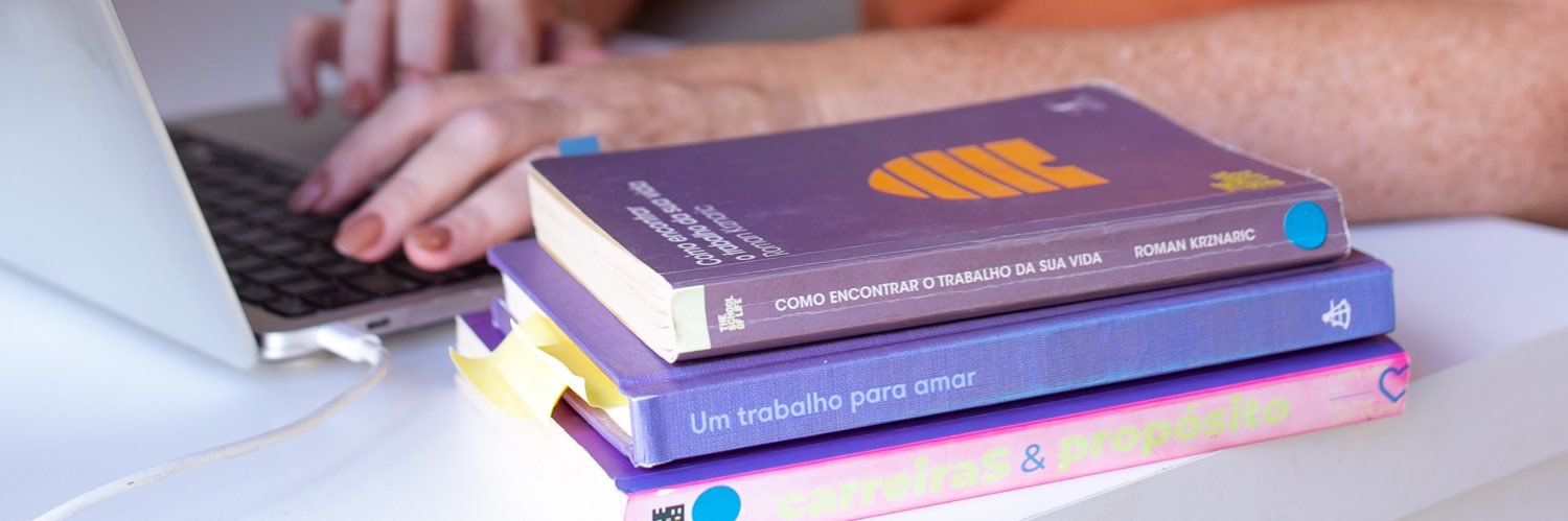 pritescaro's profile banner image