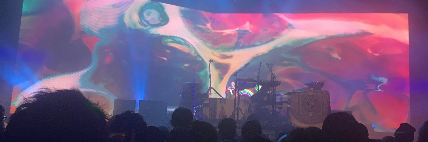 nickyvining18's profile banner image
