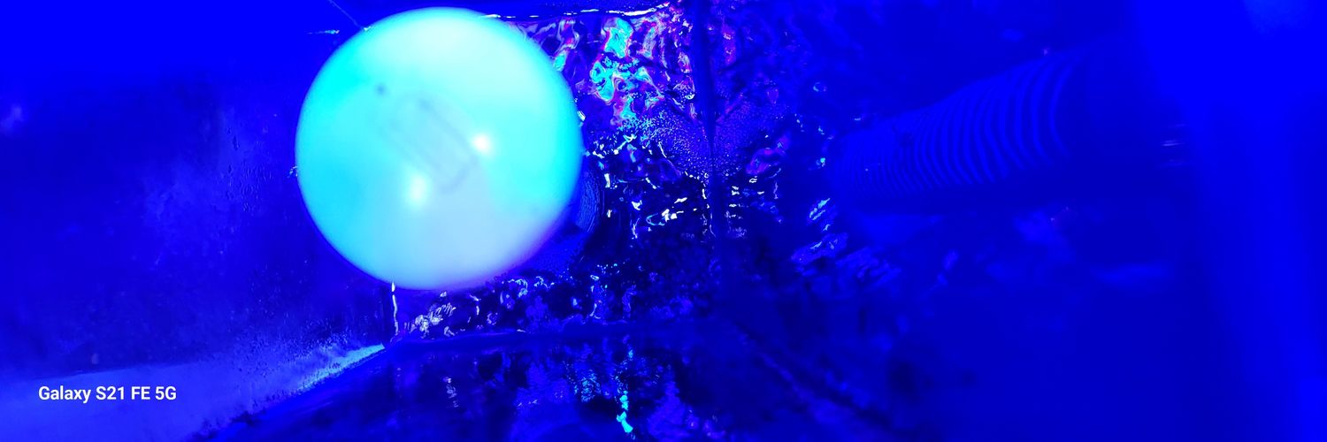 yourmomsbox454's profile banner image
