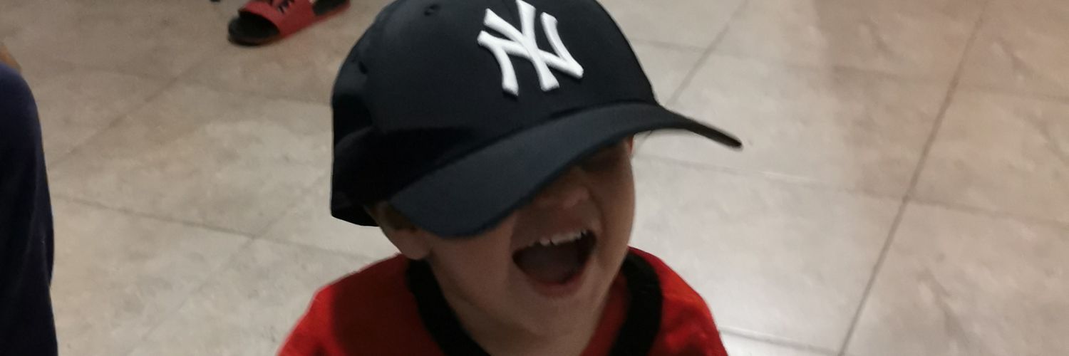AndreaValdes98's profile banner image
