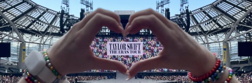 Liza 🫶🏻 (Taylor’s Version)'s banner