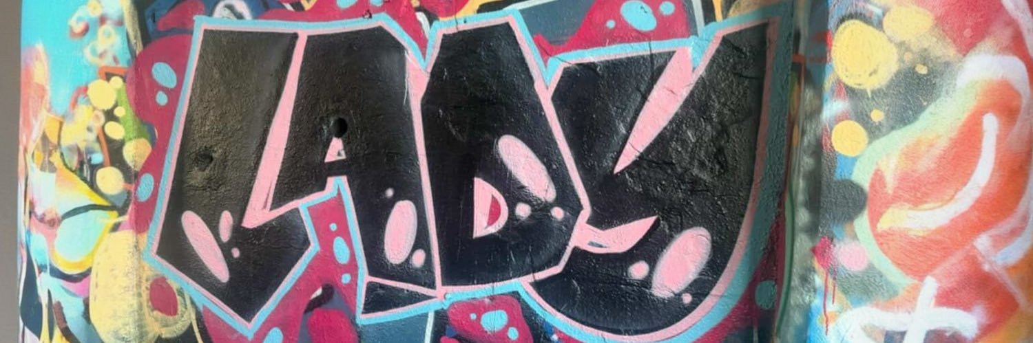 QueenLady 👑🌹 banner