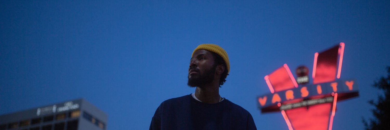 iEKNOWS's profile banner image