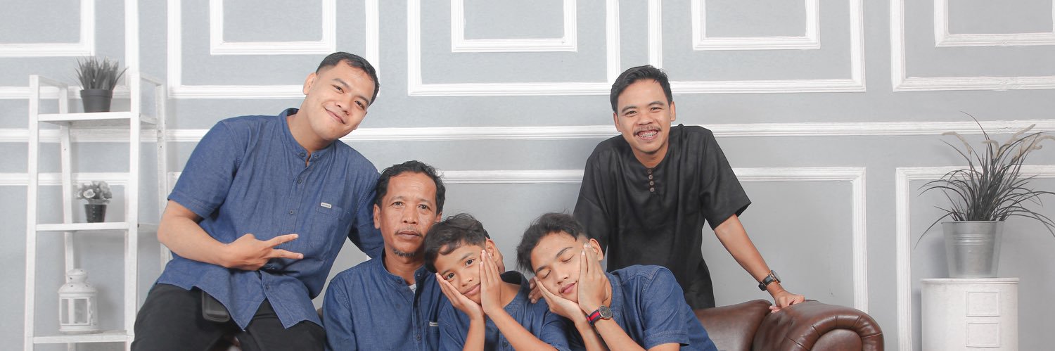 Adestaa_'s profile banner image