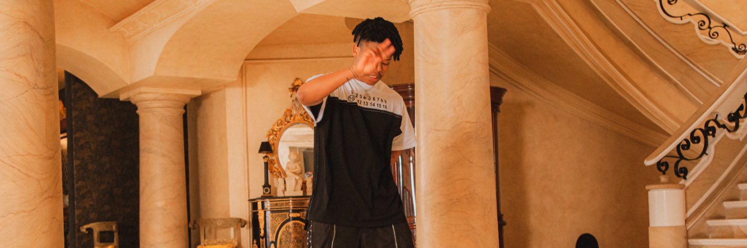 Z banner