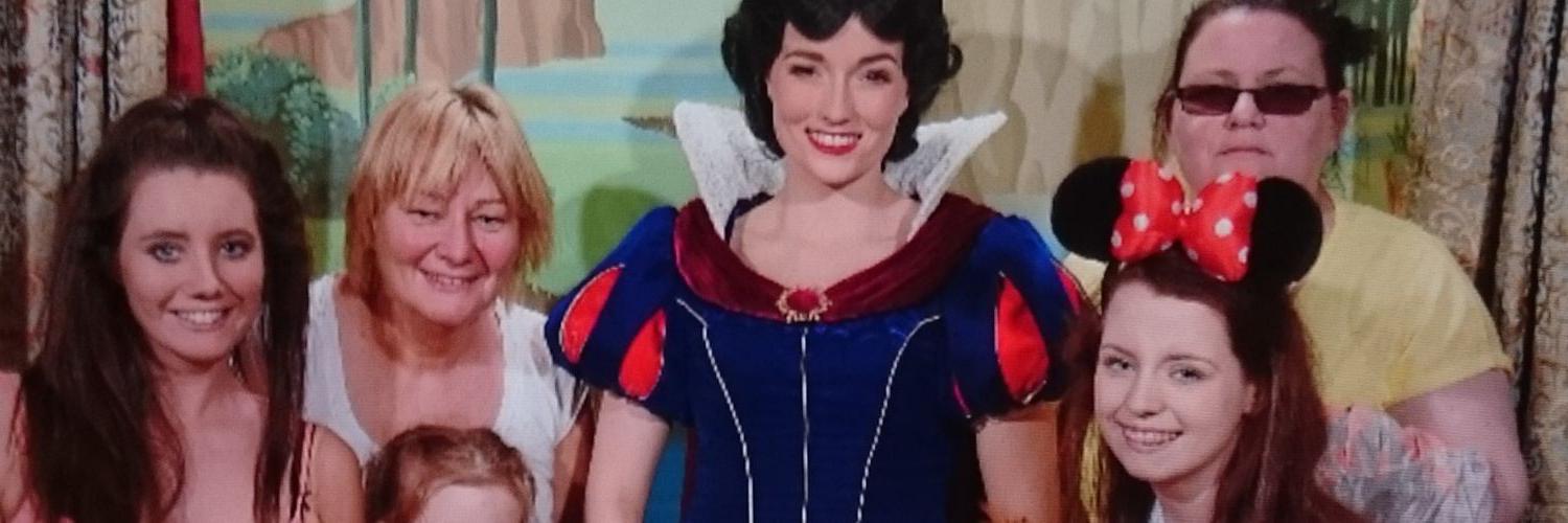 _amybrennan_'s profile banner image