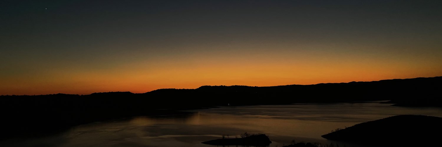 sarittaro's profile banner image