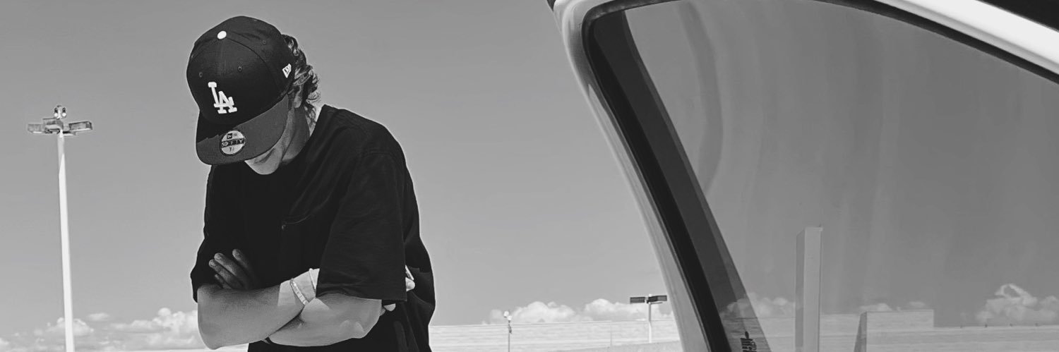 CesarGar28's profile banner image