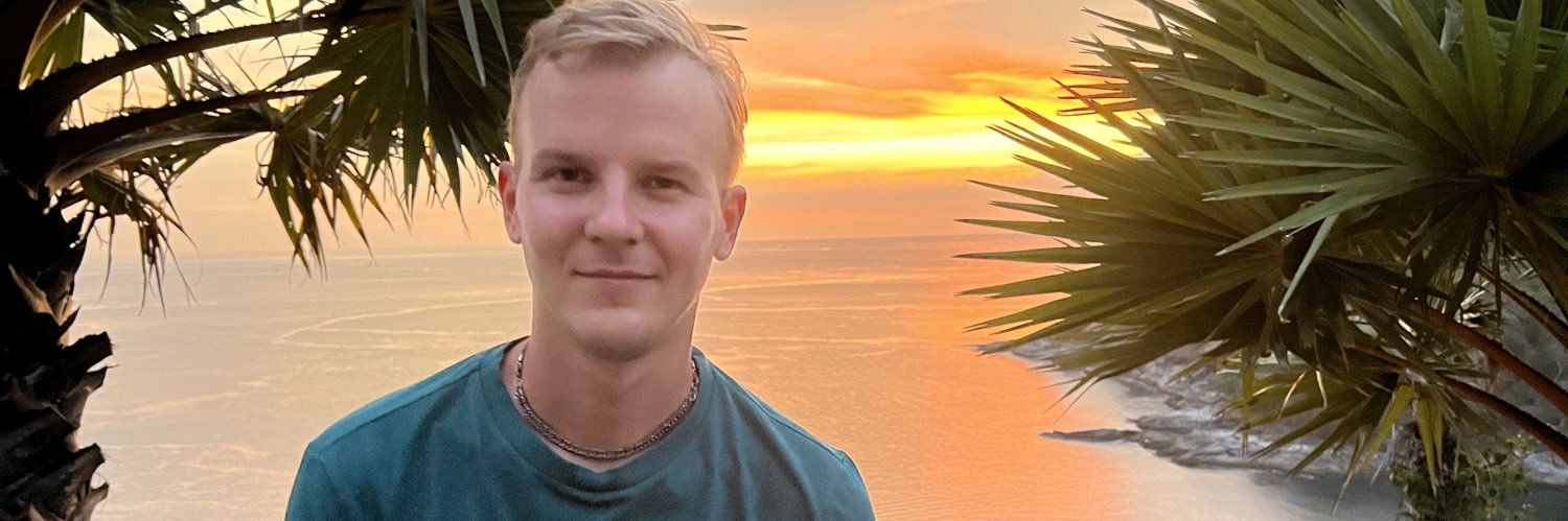 alex_elrow's profile banner image
