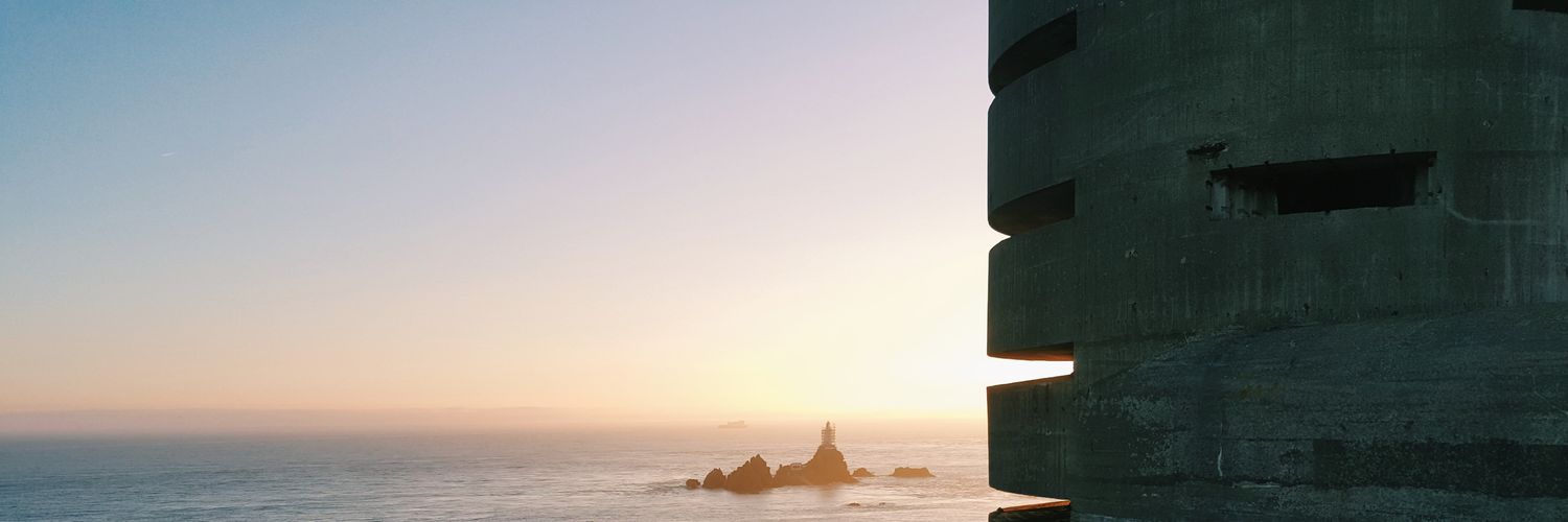 olitom_'s profile banner image